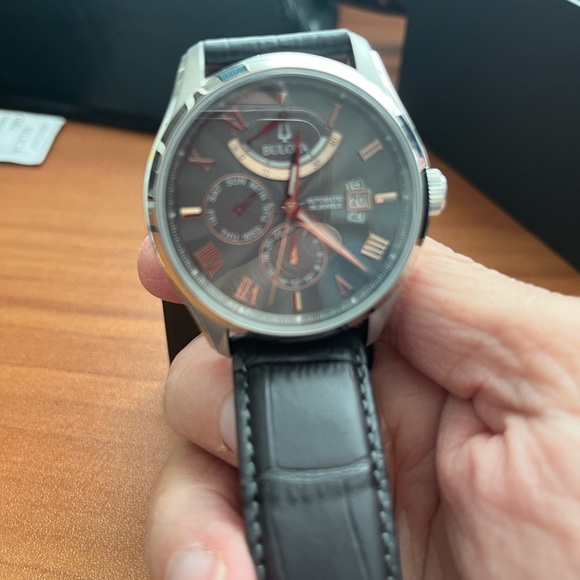 Bulova Silver and Brown men’s watch - Picture 5 of 11